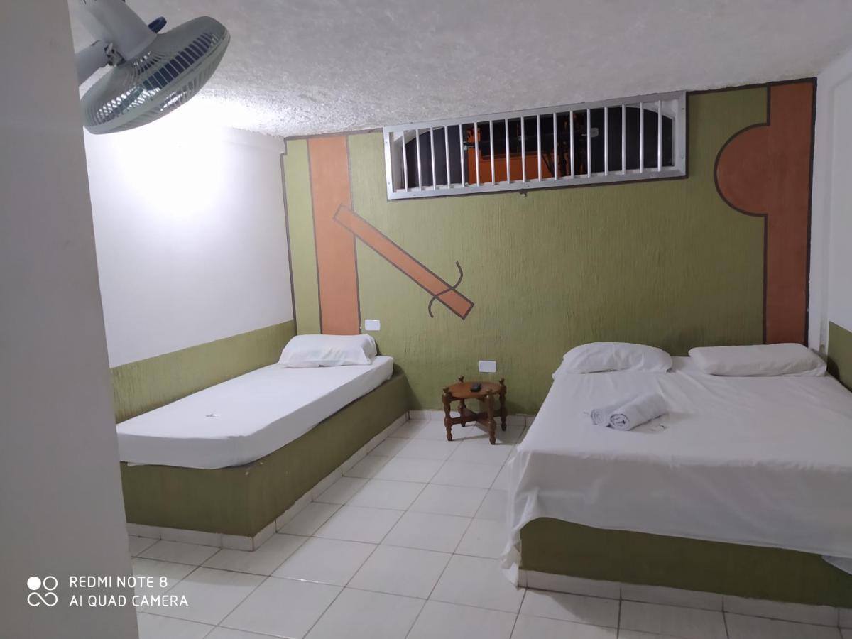 Hotel Haloha Peruíbe Buitenkant foto